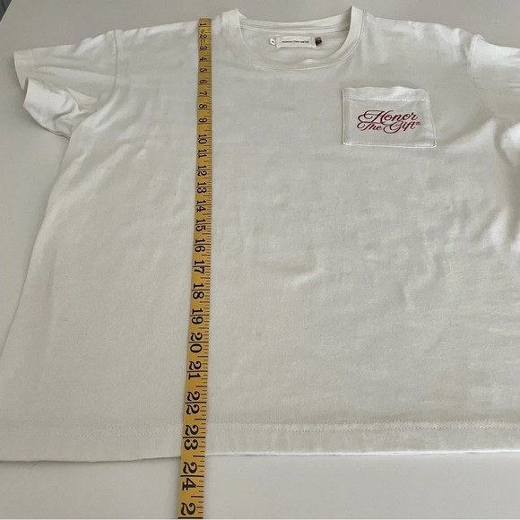 Honor The Gift T-Shirt White Woman’s Small “Thread The Needle” Graphic Sample - Picture 5 of 10